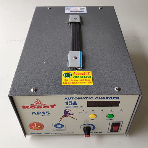 máy sạc ắc quy robot 15A