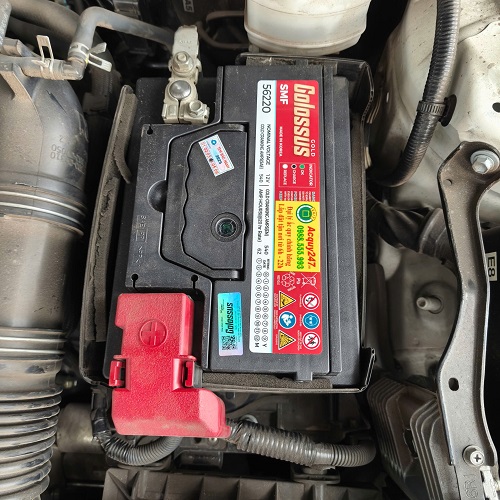 thay bình Colossus 62ah xe toyota Camry