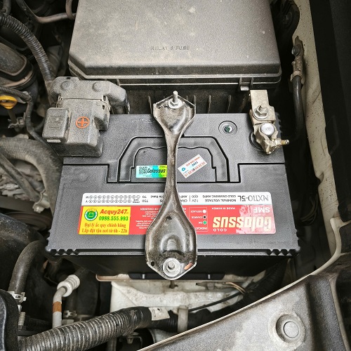 Thay ắc quy Colossus 70ah xe Lexus GX460